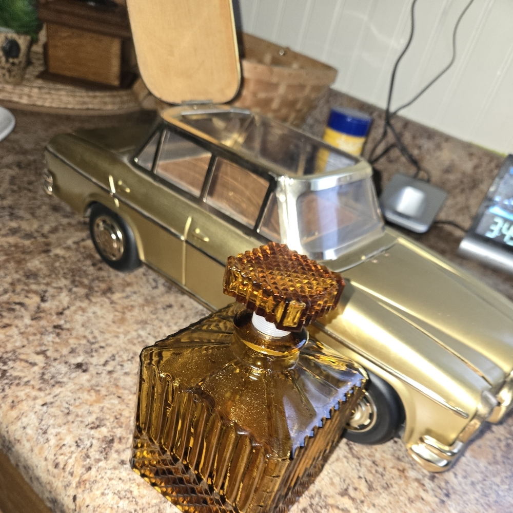 Mercedes BENZ Gold Car Model DECANTER